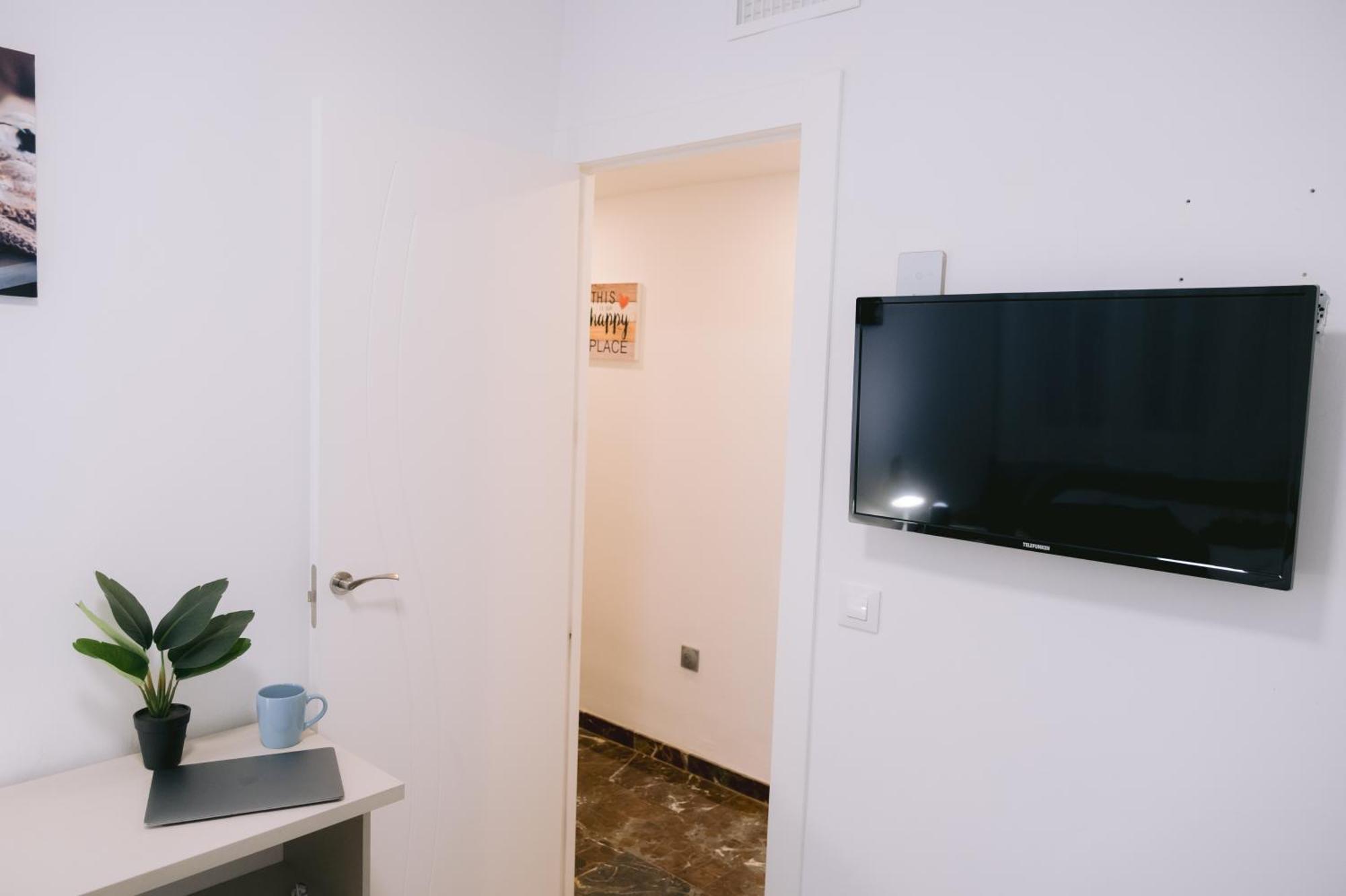 Piso Compartido Delyrent, Reja Hotel Jaen Bagian luar foto